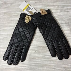 🆕 MICHAEL KORS MEDIUM ✨ Quilted Black Leather Gloves with Gold Accents NWT